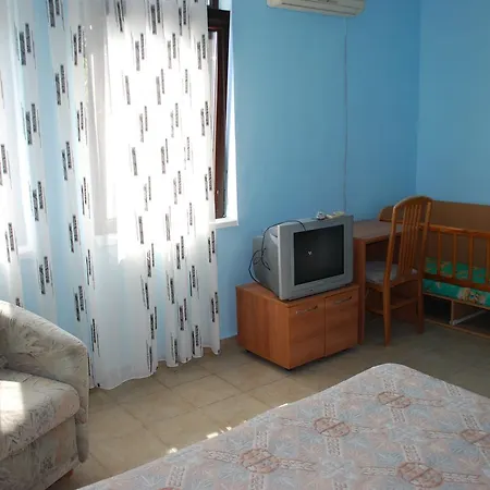 Hotel White Castle 3*