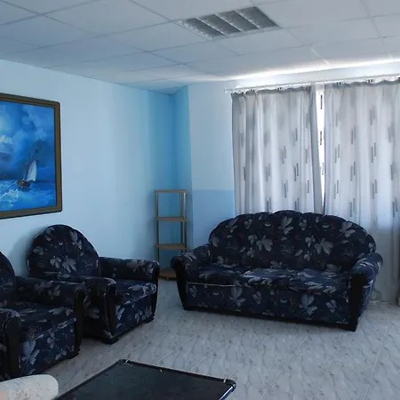 White Castle Hotel 3*