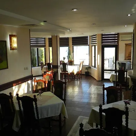White Castle Hotel